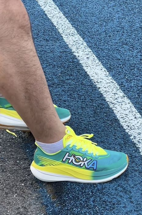 Кросс для бега, HOKA