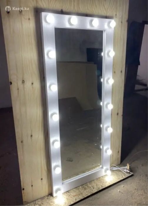 Большое зеркало