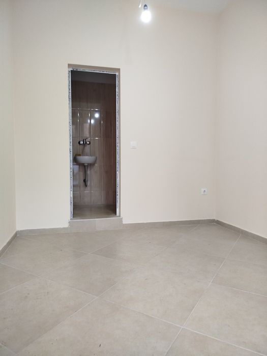 Дава се под наем Офис в София, Гео Милев - 17 кв.м за 244.8 € - Снимка #4