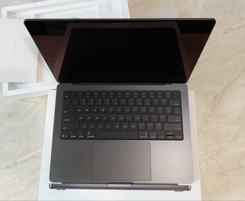 Macbook pro 14’ M4 16/512