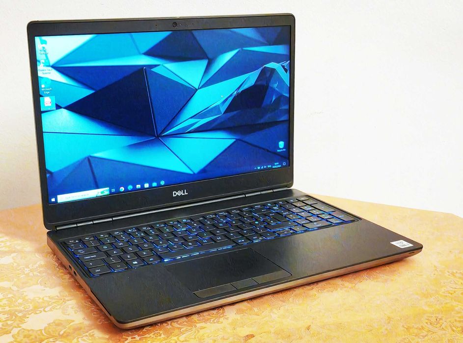 Precision 7550/Core i7-10850H/Quadro T2000/15.6 IPS FHD/16 RAM/512 SSD