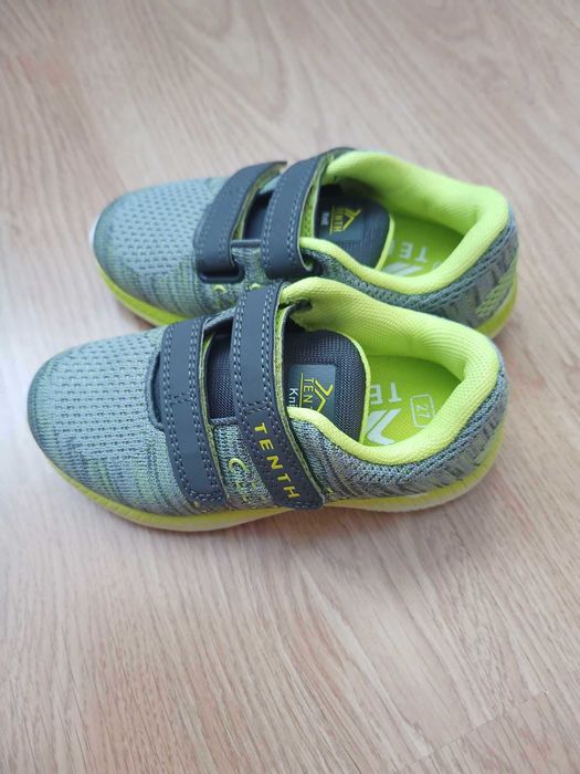 Чисто нови маратонки TENTH