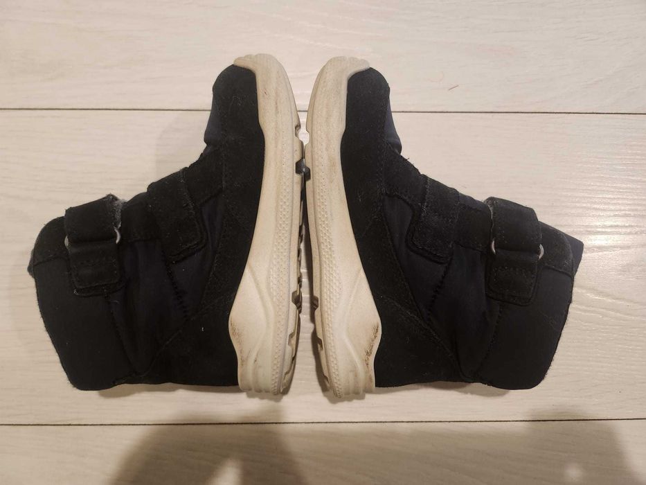 Ghete inalte impermeabile si captusite Geox nr. 25