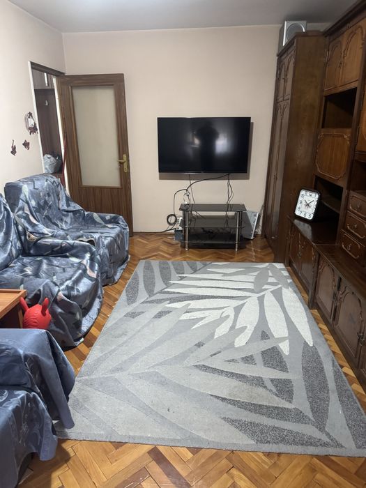 Apartament 2 camere etaj 3/4