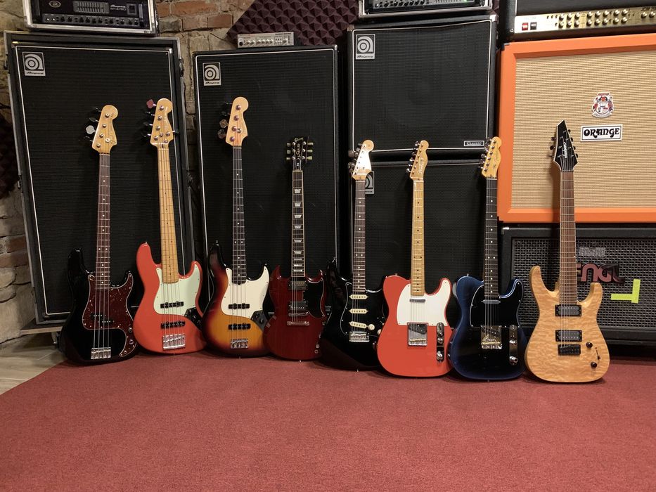 Inchiriez Backline,tobe,amplificatoare, piane,chitara,cinele