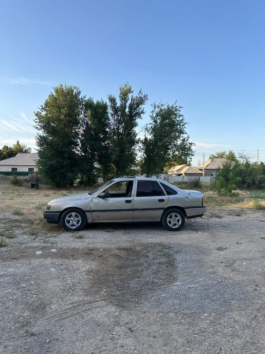 Опель Вектра сатылады.