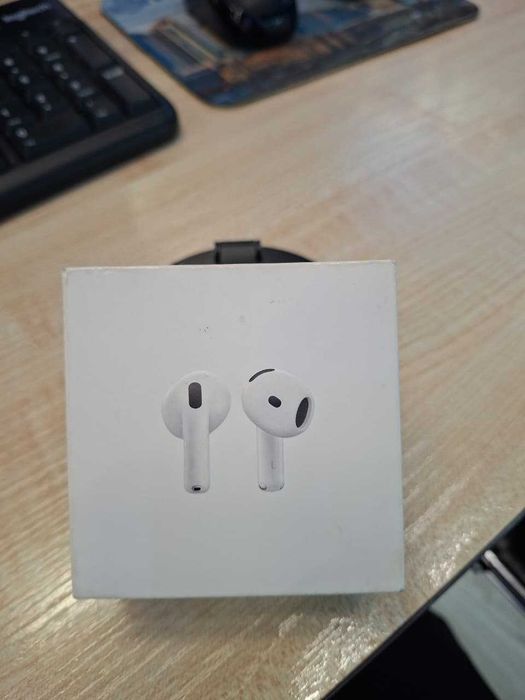 Оригинал AirPods 4