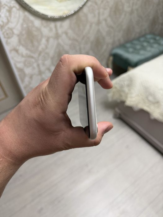 Продам Айфон 11/128