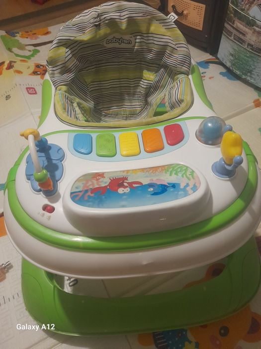 Детские ходунки.