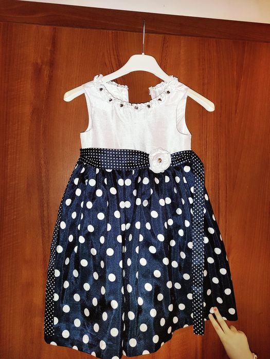 Рокли официални за момиче 30 лв за бр