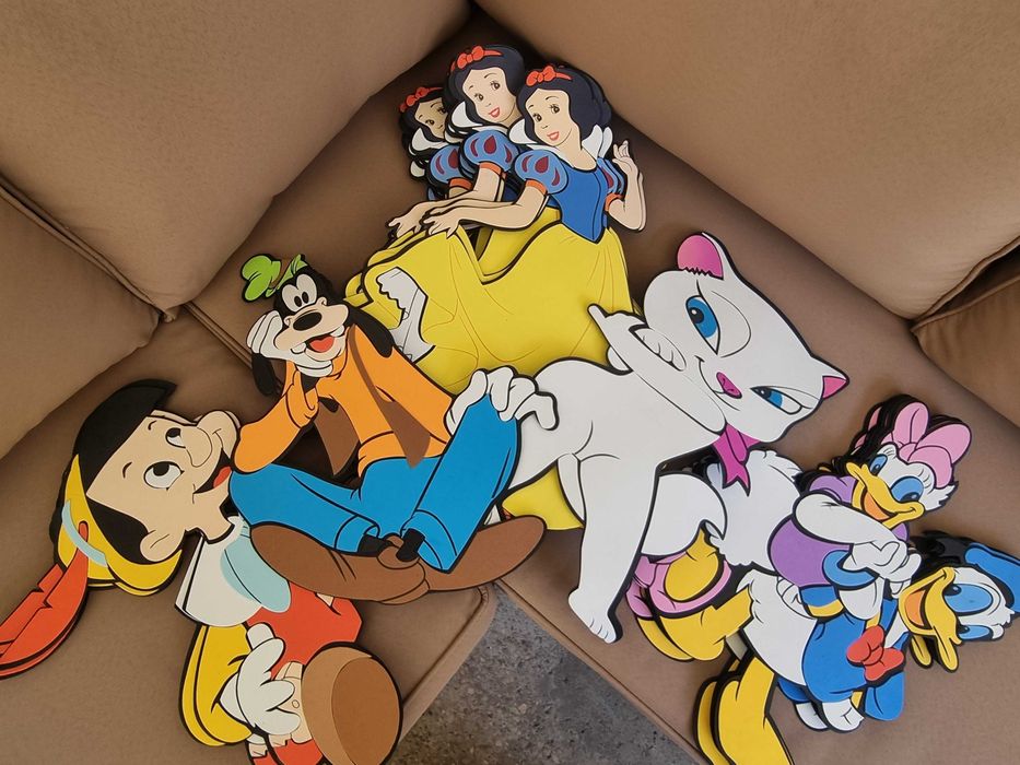 Desene pereti camera copii, stickere pereti, personaje Disney