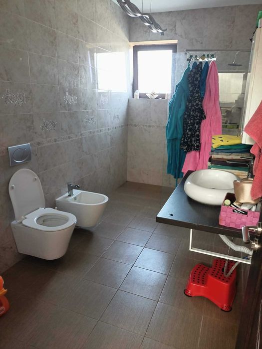 Casa de vanzare cu etaj