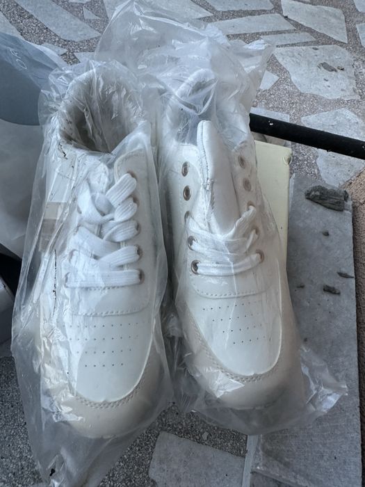 Продавам Дамски обувки