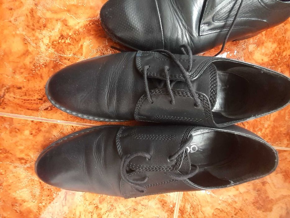 Pantofi din piele nr 39