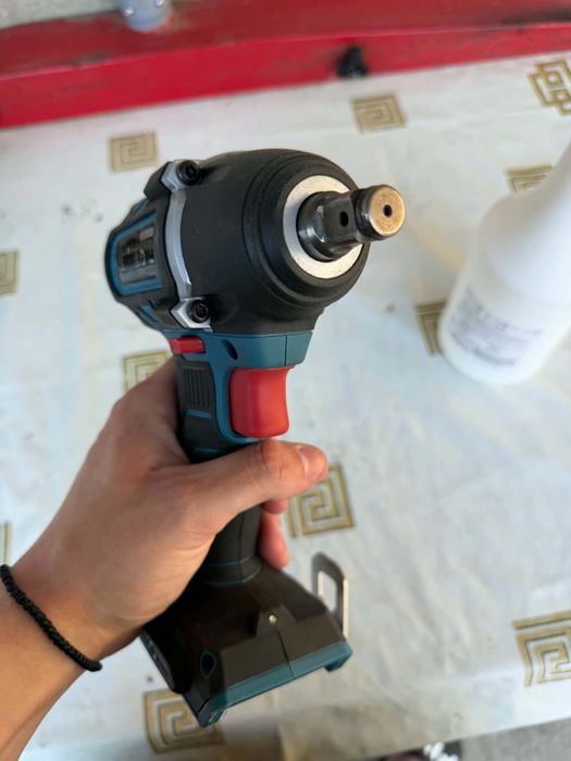 Pistol de tubulare Erbauer 300 nm