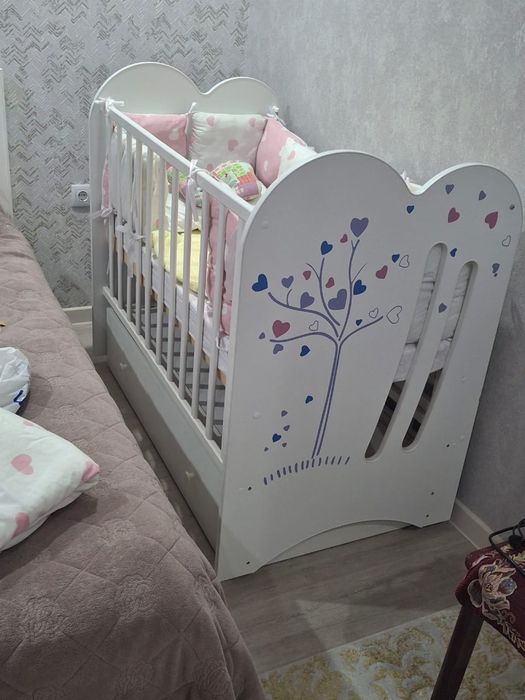 Продам детскую кроватку