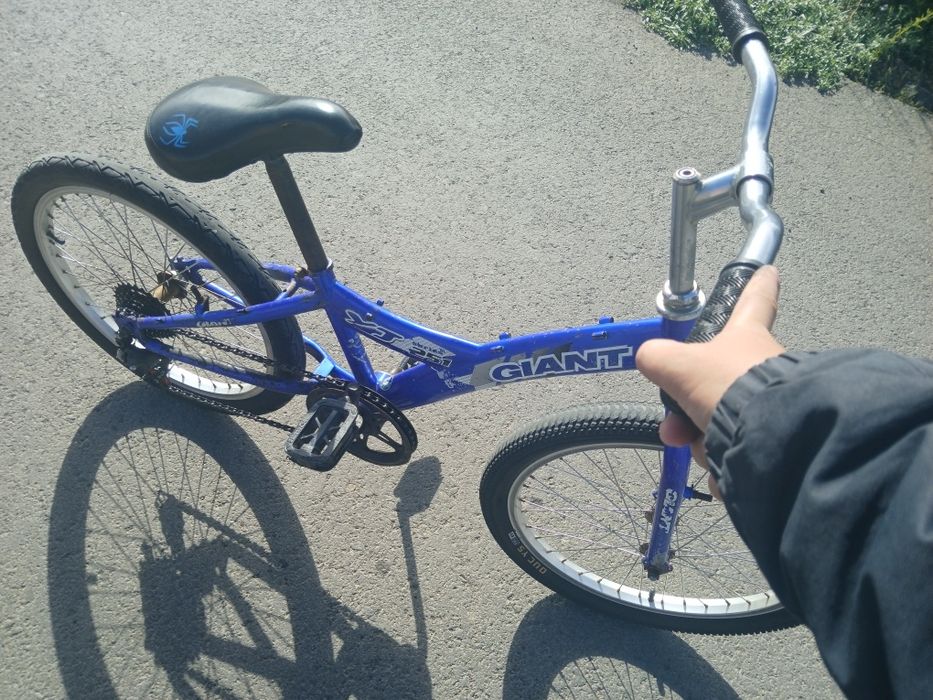 Продам Giant Yj 251