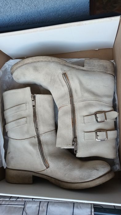 Италиански боти от естествен велур