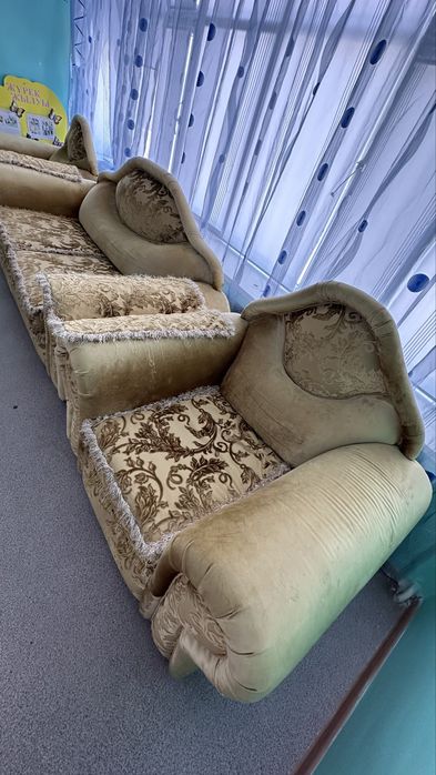 Диван және 2 кресло