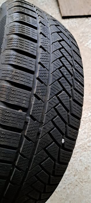 215 65R 17 Set 4 Anvelope Iarna Continental Cauciucuri 215 65 R17