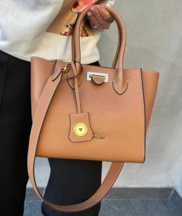 Love Moschino чанта