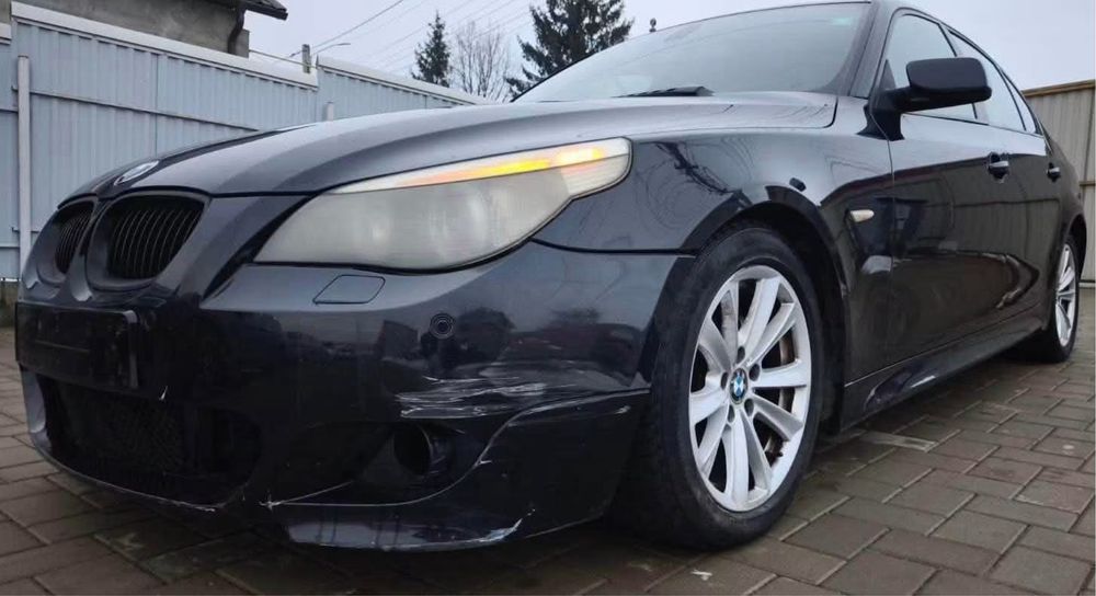 Dezmembrez BMW 530d E60 3.0D 231cp,automat,M PACK,Interior Confort,Plafon negru M,jante 17
