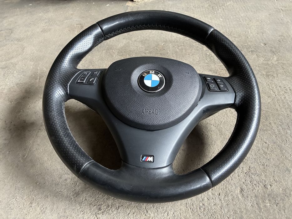Volan m pachet cu padele bmw seria 1 3 e81 e82 e87 e88 e90 e91 e92