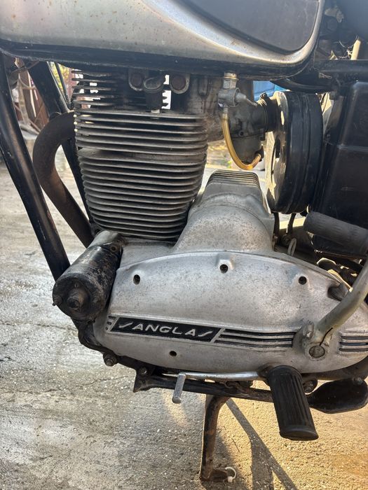 Motocicleta Sanglas motor de 500