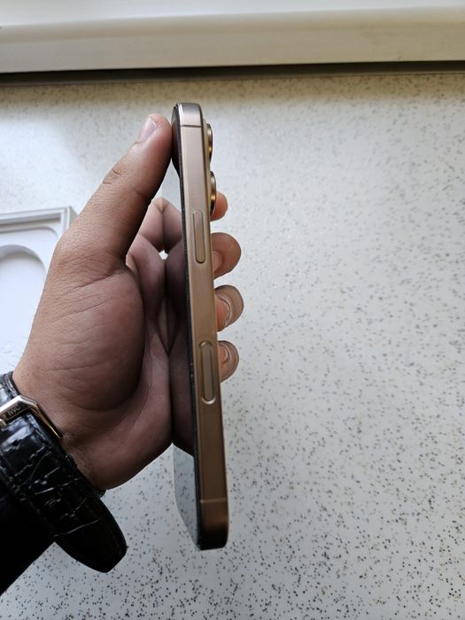 iPhone 16 Pro 256GB  Desert Titanium 93%