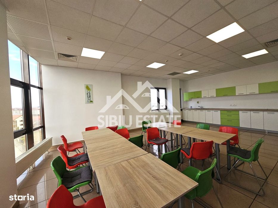 Spatiu de birouri de inchriat locatie centrala si vizibilitate buna