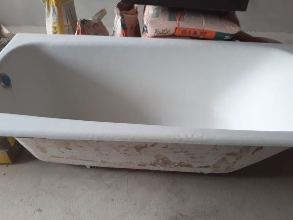 Продам чугунную ванну