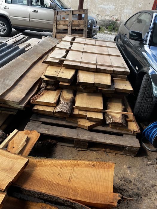 Дървен материал дъб дъски талпи янове сух