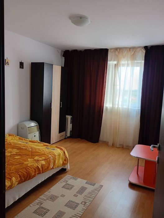 Vând apartament 2 camere semidecomandat