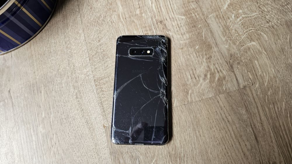 Samsung S10 negru