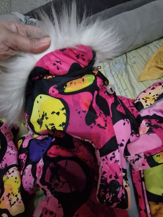 Куртка для девочки от 4-5 лет