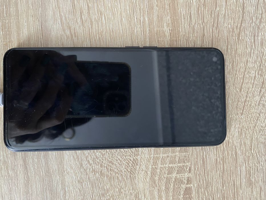 Продам Oppo A54  и Galaxy A03. Пишите