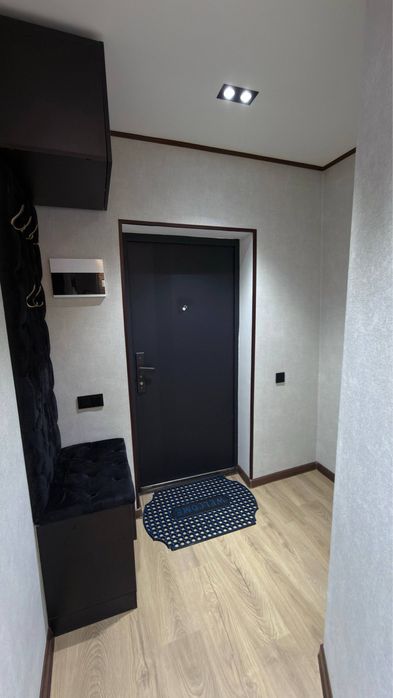 1 хонали студия кв 45м² 5-қават 8 қаватли лифтли дом. ор: крытый рынок