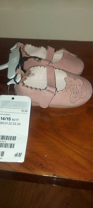 Бебешки буйки на H&M