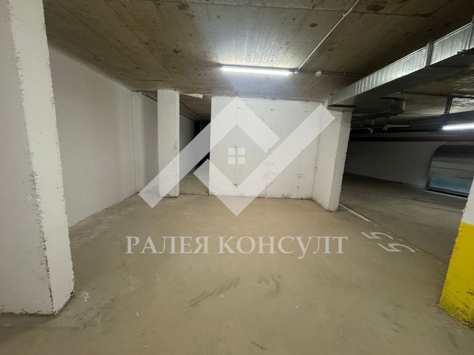 Паркомясто ПОД НАЕМ в кв. Кючук Париж