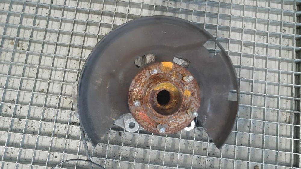 fuzeta stanga fata opel astra j sport 13248528lh