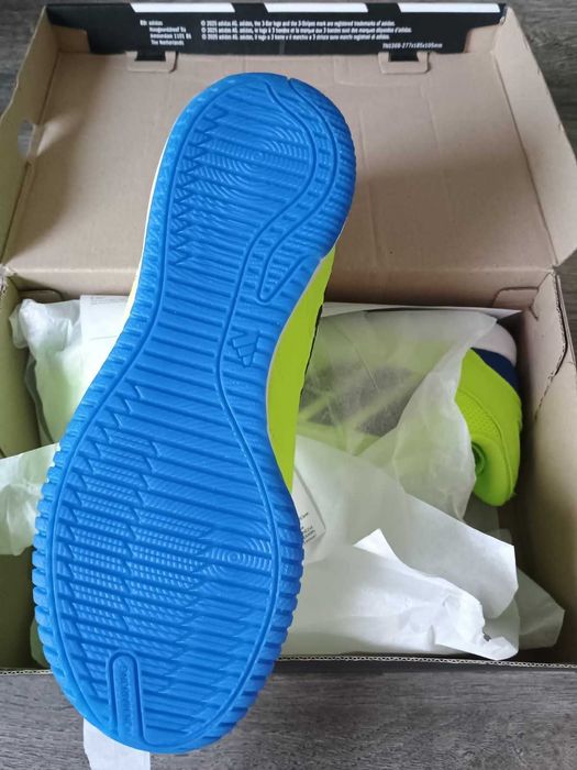 Юношески стоножки Adidas за изкуствена трева