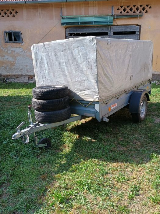 Remorca 750kg monoax acoperita
