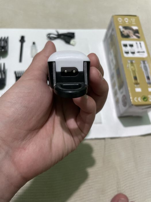 Соч оладиган машинка сотилади.