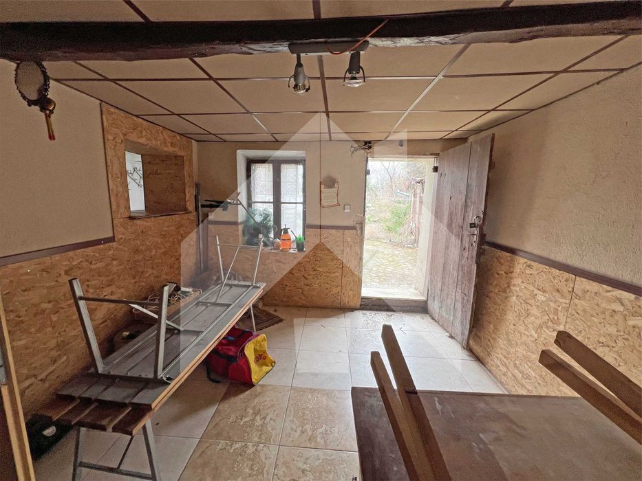 Продава се Къща в Нови пазар - 110 кв.м за 209 €/кв.м - Снимка #18