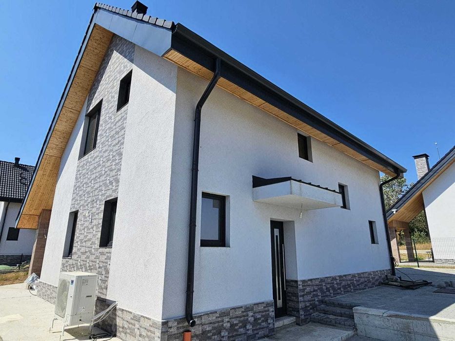 Продава се Къща в с. Звездица, Област Варна - 158 кв.м за 1450 €/кв.м - Снимка #2