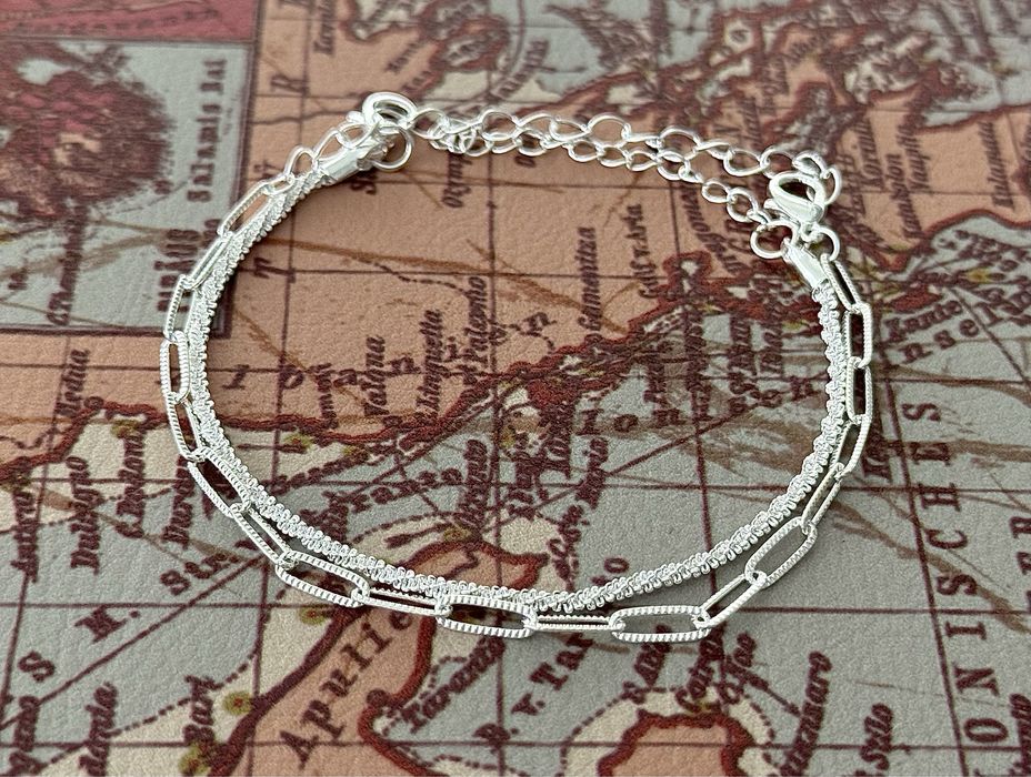 Двойна сребриста гривна