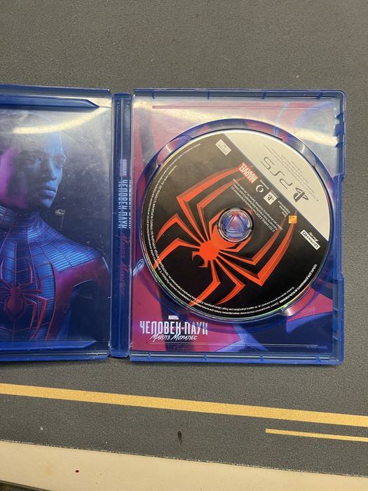 Диск пс5 человек паук Майлз Моралес