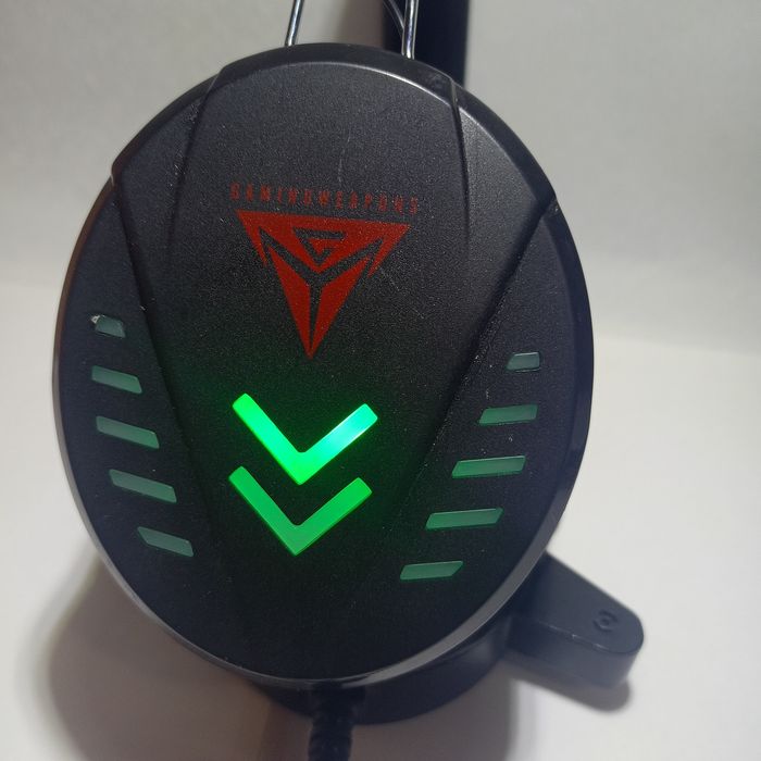 Продам проводные наушники