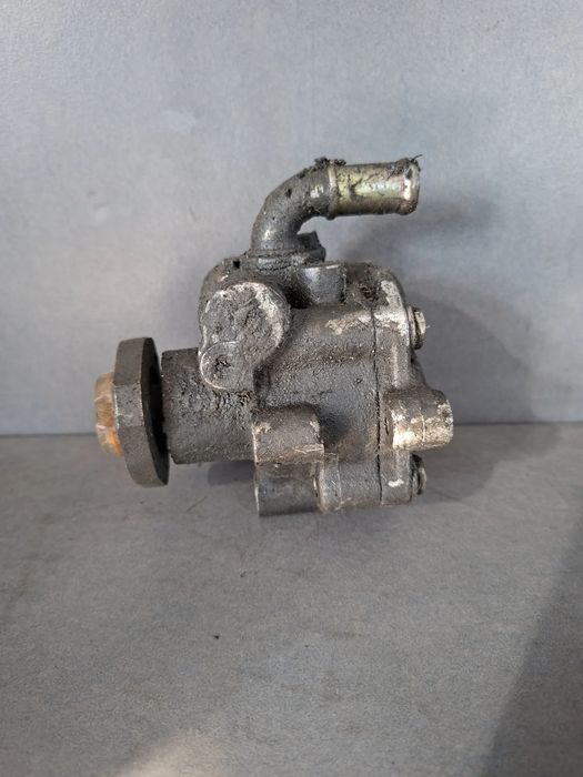 Pompa servodirectie mecanica Volkswagen VW Golf 2000