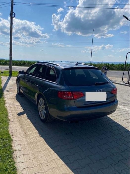 AUDI A4 Avant 2010 — imagine 4